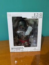 Busto ezio mentor assassins - mentor,