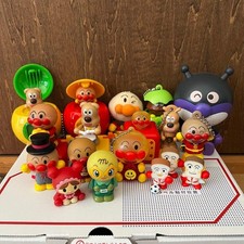 Lotto set 18 pezzi Anpanman