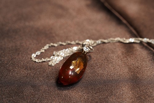 Collana con ciondolo - , ambra