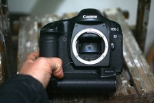 Canon EOS-1D Mark II N (Mk2)