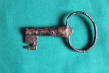 L68- ANTIQUE KEY -OLD KEY