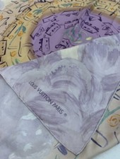 Louis Vuitton, foulard vintage silk