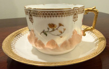 Antica tazza e piattino