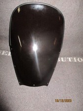 pare brise , bulle haute noire