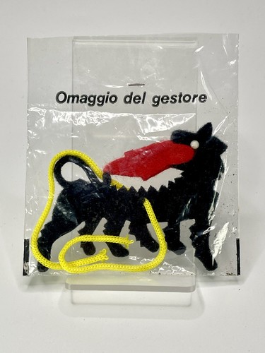 Cane sei zampe eni - zampe,