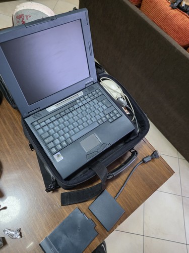 Laptop vintage fujitsu - laptop,