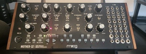 Moog mother sintetizzatore - mother-32,