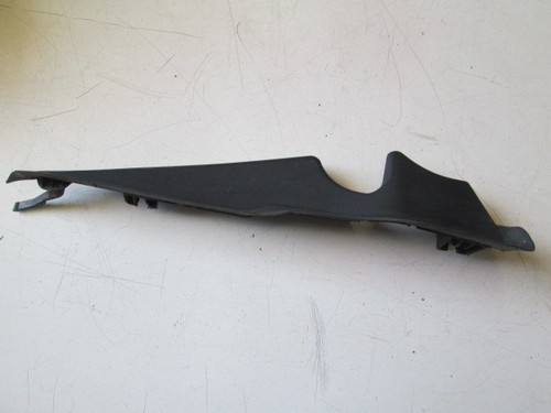 Cornice parabrezza anteriore