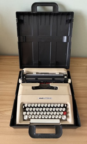 Macchina scrivere olivetti - da,