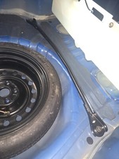 Subaru Impreza Spec C Supporto per stivali/tronco - OEM