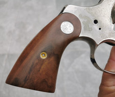 MANIGLIE IN LEGNO PER COLT