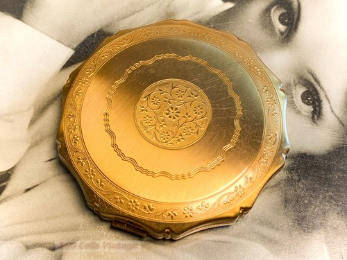 Kigu gold tone - , vintage