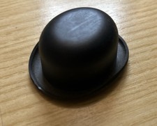 Scultura con cappello a