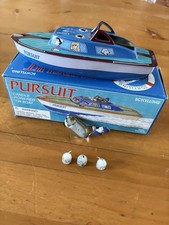 Barca in latta alimentata a