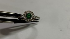Anello Con Smeraldo : 0,37 KT
