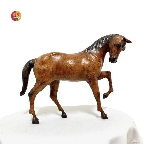 Statua statuetta cavallo - , in