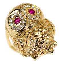 Anello con diamanti rubino