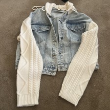 Maglione manica e cappuccio