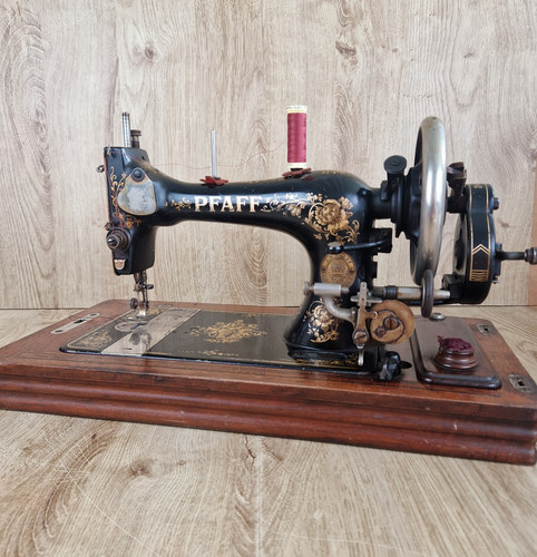 Art deco antique pfaff hand - pfaff,