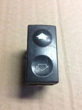 BMW E30 PULSANTE ALZACRISTALLI ELETTRICI ANTERIORE SINISTRO