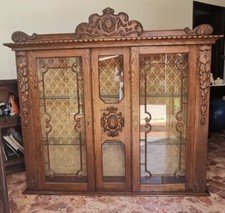 Vetrina in legno e cristallo