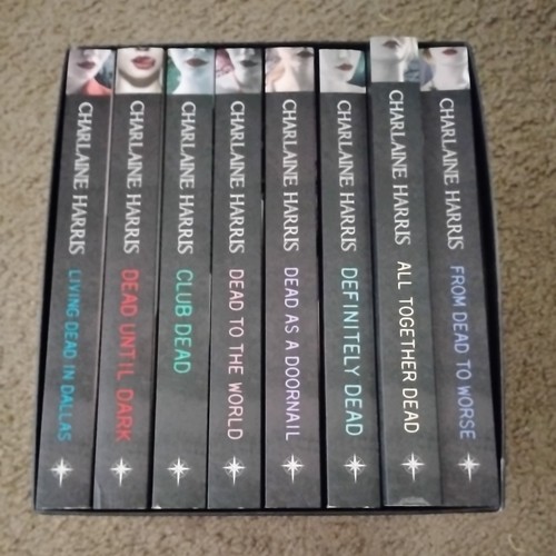 True blood boxed set - true,
