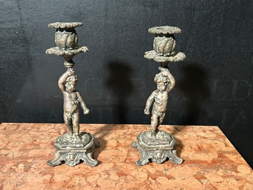 Antichi porta candele - candele, putti