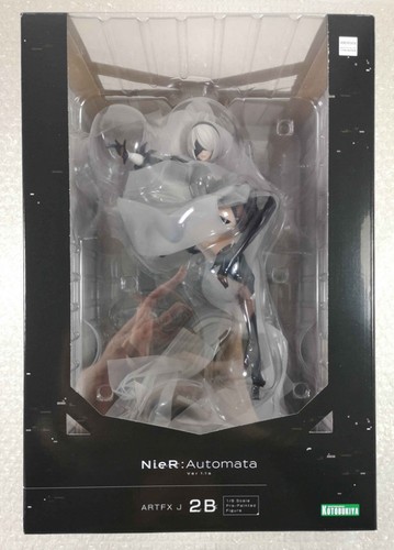 Figurine nier - figurine,