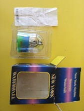 palle di vetro con neve