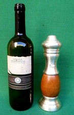 VECCHIO MACININO MACINA PEPE