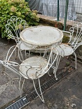 COMPLETO FERRO DA GIARDINO - TAVOLO TONDO E 3 POLTRONCINE - DA RESTAURARE  1940