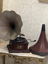 grammofono d'epoca con due