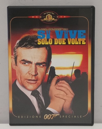 007 vive solo due - 007, si