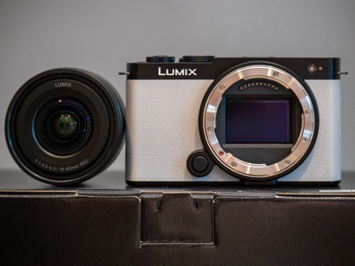 Panasonic lumix bianca con - s9,