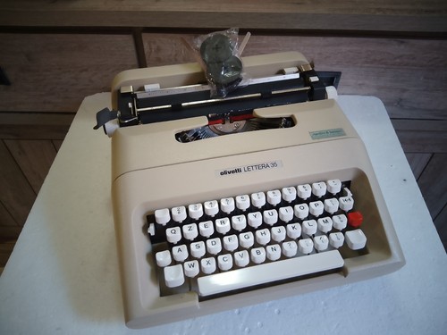 Macchina scrivere olivetti - scrivere,