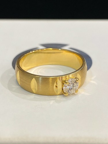 Cts round brilliant cut - 0.50,