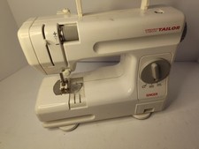 Riparatrice Singer Tiny Tailor