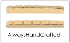 Dado in ottone scanalato