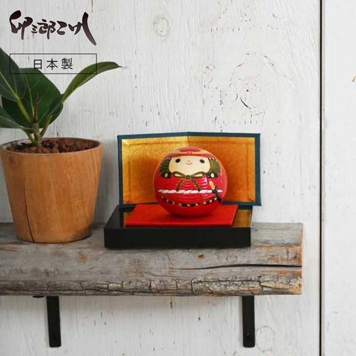 Bambola kokeshi può - può, set
