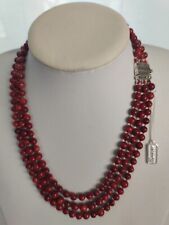 collana corallo rosso tre fili con chiusura in argento 925. 