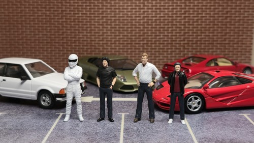 Personaggi per - 1:43,