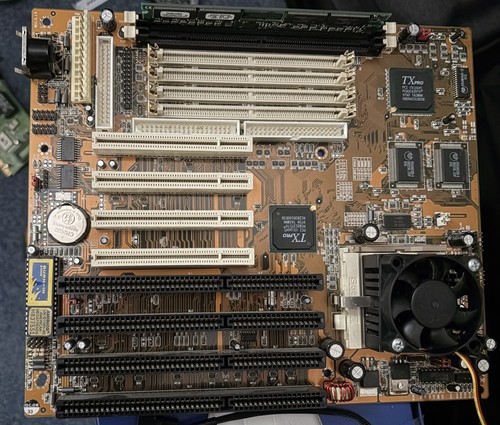 Chipset pcchips m560 1a - m560, v3.1a