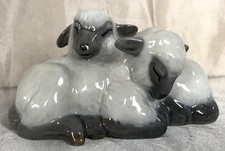Statua porcellana Royal Copenhagen Art Nouveau 2x pecora agnello dormiente #2769 KNUD KYHN