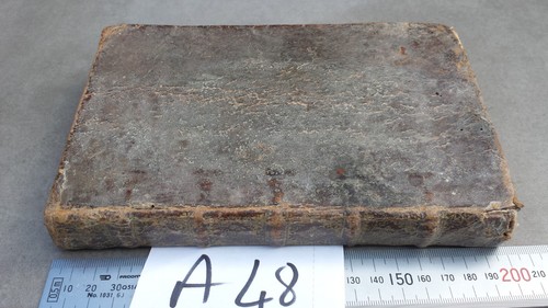 A48 livre ancien - a48/, all'altezza
