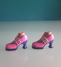 "BRATZ DOLL", "MGA" scarpe per
