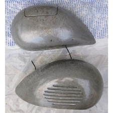 Coppia cofani in ferro per