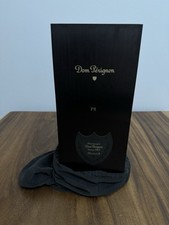 Dom Perignon P2 2002 con sacca velluto dom Perignon e scatola
