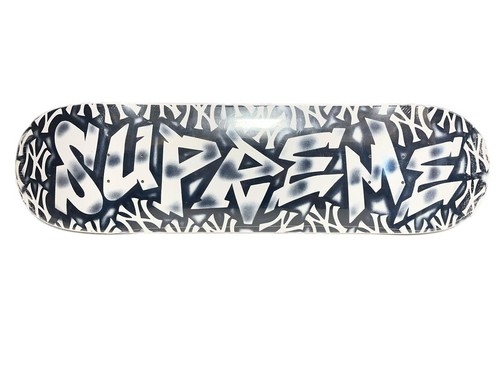 Supreme 21aw new york - supreme,