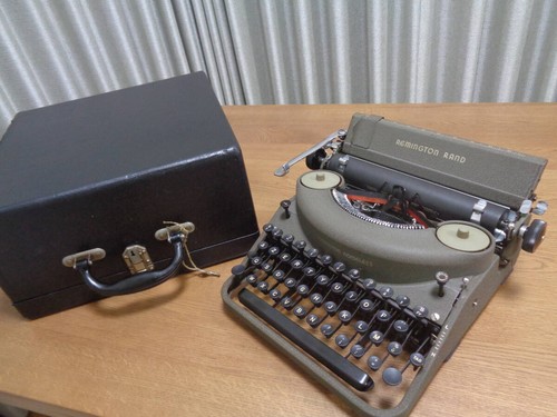 Macchina scrivere remington - da,