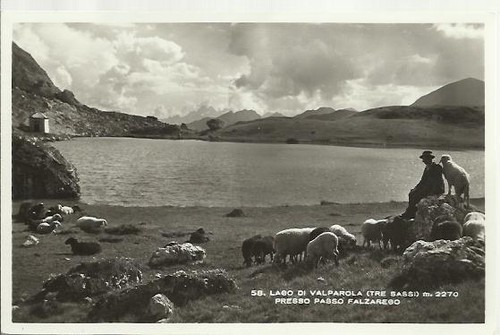 Lago valparola tre sassi - valparola,